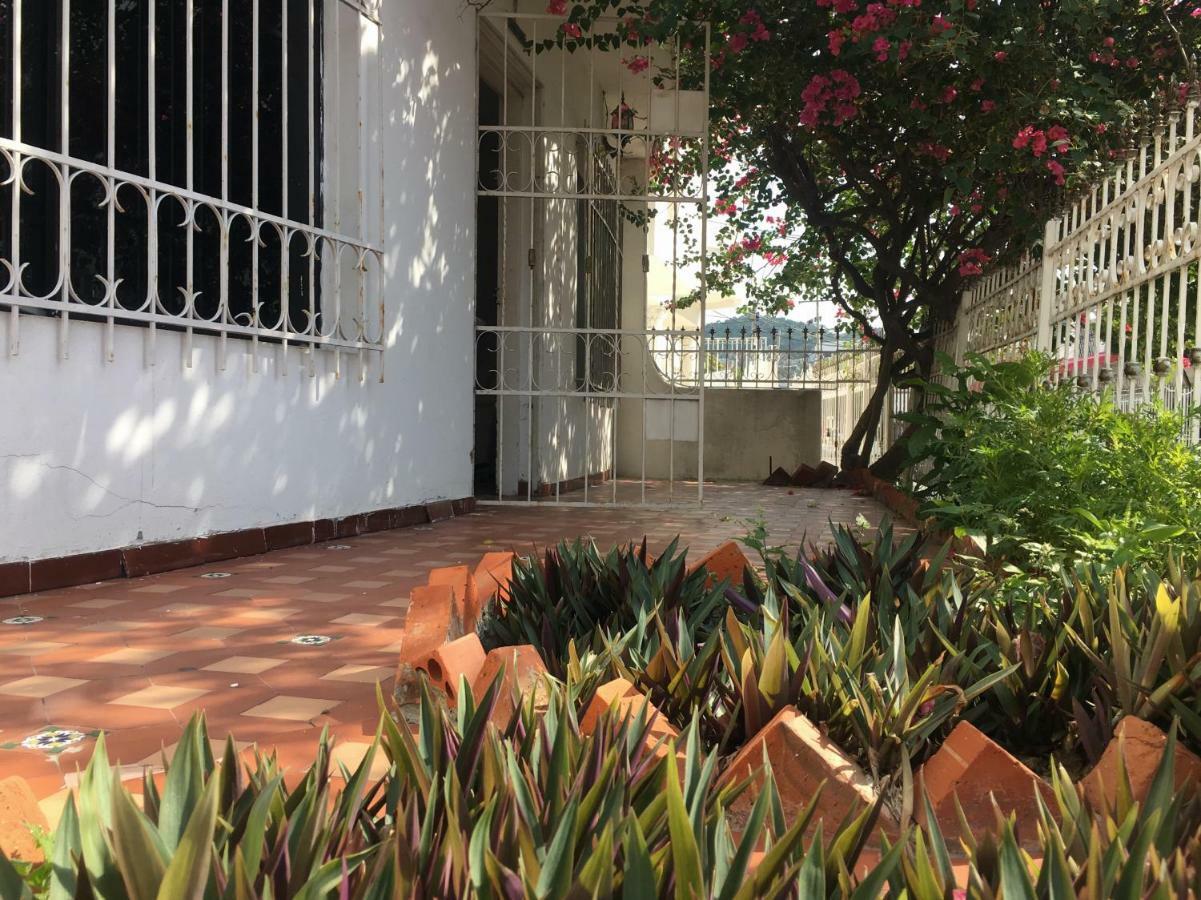 Trinitarian Hostel Cartagena Exterior foto